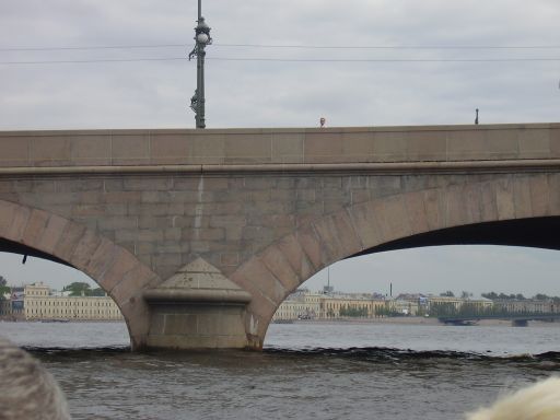 Un des 300 ponts de la ville